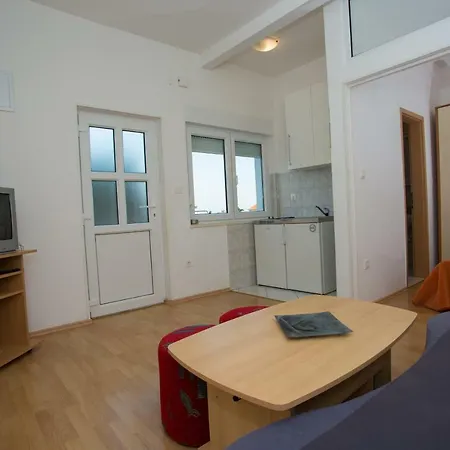 Apartment Tina Kastela
